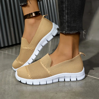 Women Casual Shoes Spring Autumn High Quality Slip on Breathable Flat Sneakers Women Comfortable Lightweight Walking Shoes Women