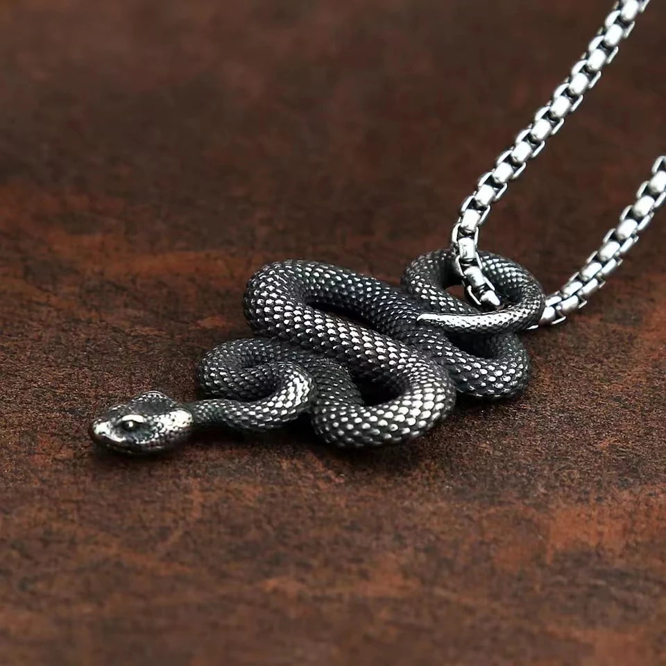 Vintage Viper Necklace Men's Fashion Punk Gothic Coil Python Animal Necklace Men's Bike Jewelry Accessories