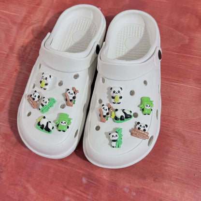 2024 Cartoon Panda Bamboo Hole Shoes Accessories Children Slippers Decoration Buckle Hole Shoes Flower Girl Джибитсы Украшения