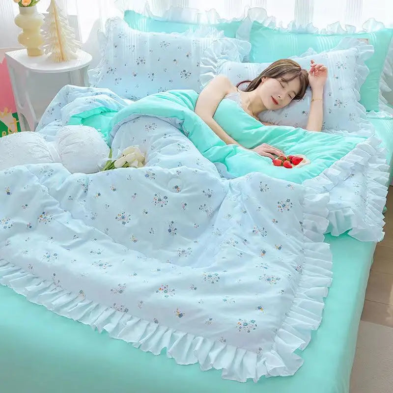 Japan Style Summer Quilt Soft Breathable Quilted Duvet Queen Skin Friendly WashableThin Comforter Lightweight Blanket