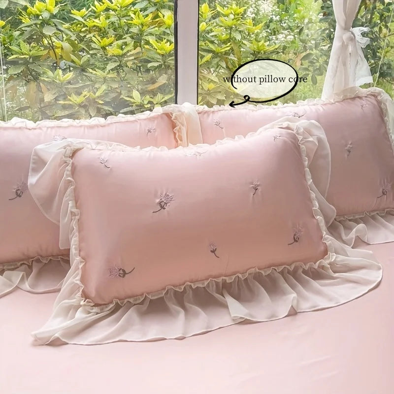 3pcs Elegant rose embroidery Bedding set Lace Duvet Cover Set (1*Duvet Cover + 2*Pillowcase, Without Core)for bedroom guest room