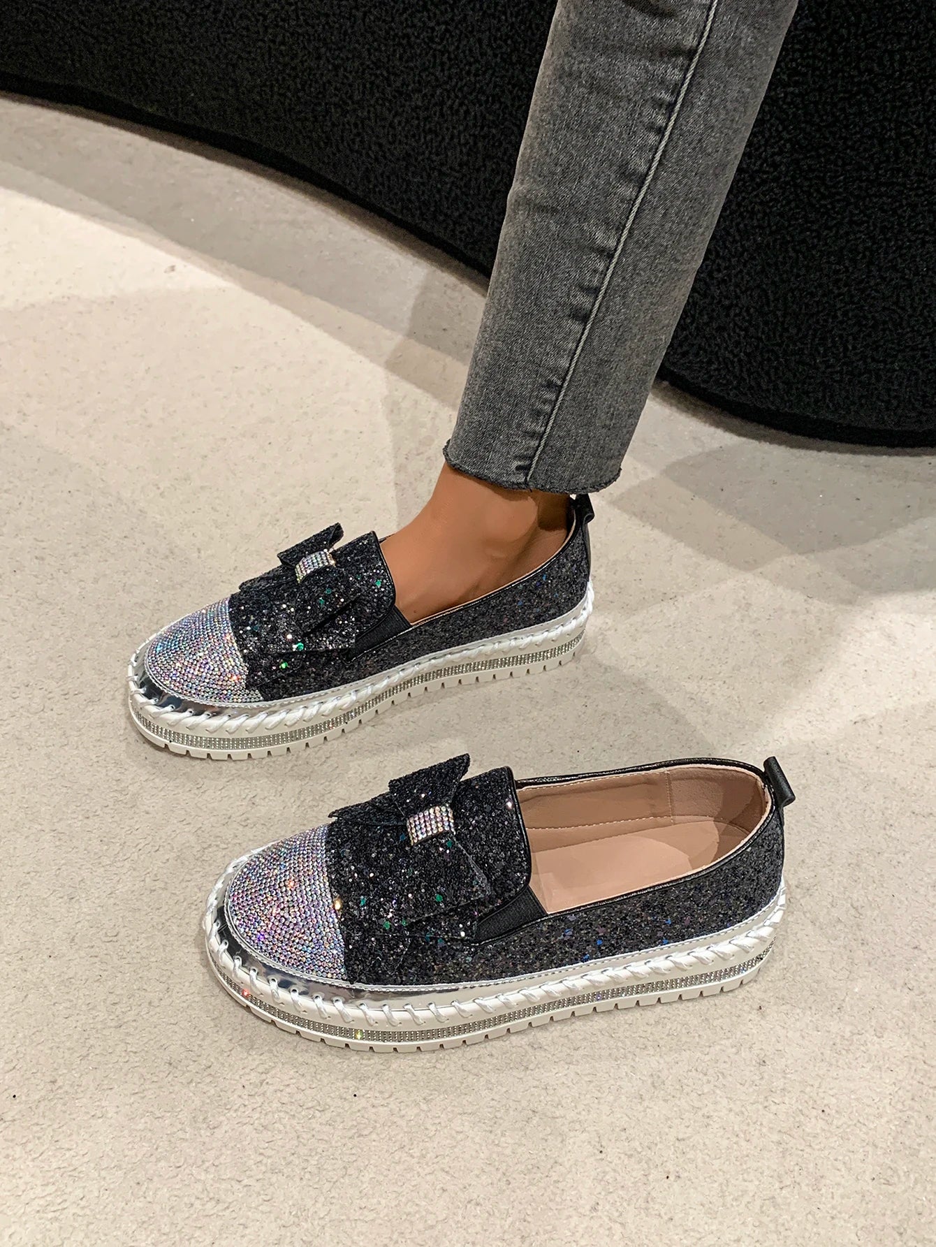 Fashion Women Shoes Shining Rhinestone Loafer Bowknot Slip-on Thick Botton Casual Ladies Crystal Female Platform Sneakers Sports