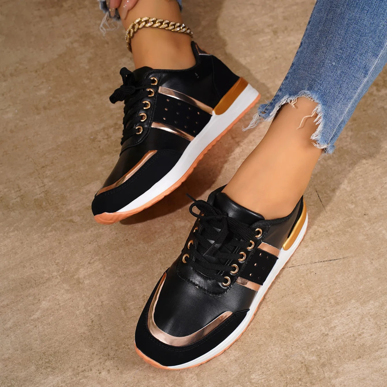 2024 New Lace Up Trend Platform Woman Casual Sport Shoes Women Fashion Lightweight Outdoor Running Sneakers Zapatos De Mujer