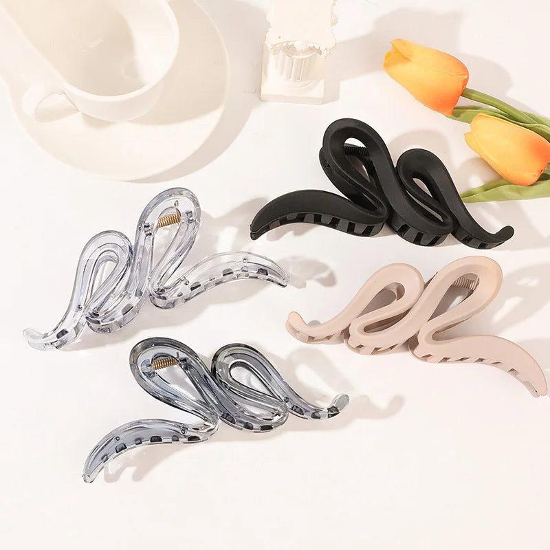 Large Hairpin for Women Wave Shark Clip Trendy Claws Clips French Temperament Hair Accessories Korean Girls Headwear 2023