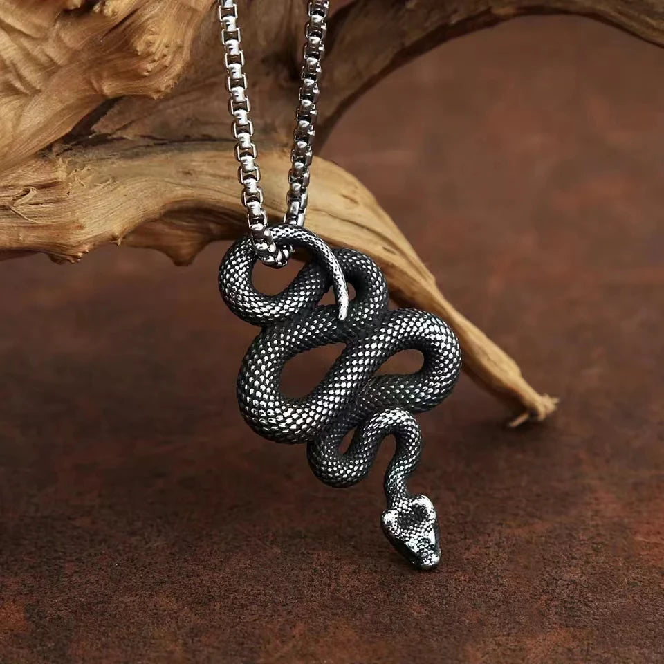 Vintage Viper Necklace Men's Fashion Punk Gothic Coil Python Animal Necklace Men's Bike Jewelry Accessories