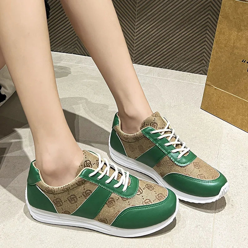 Women Sneakers Retro Embroidery Flower Fabric Casual Shoes Fashion Walking Running Shoes Female Soft Sole Non-slip Sports Shoes