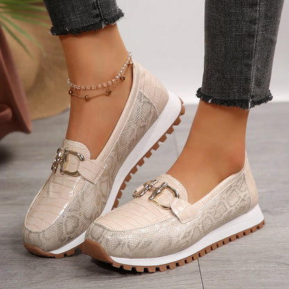 2024 Women Flat Cloth Stylish Light Durable Breathable Casual Shoes Slip-On Trend Classic Spring Women Metal Decoration Sneakers