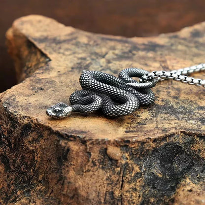 Vintage Viper Necklace Men's Fashion Punk Gothic Coil Python Animal Necklace Men's Bike Jewelry Accessories