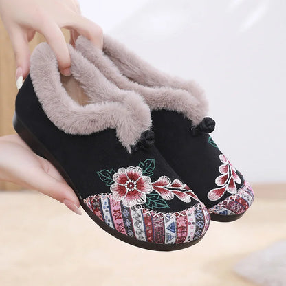 Winter Women's Fashion Non-Slip Flat Shoes Lightweight Casual Soft Snow Shoes Comfortable Plugging Thickening Warm Shoes